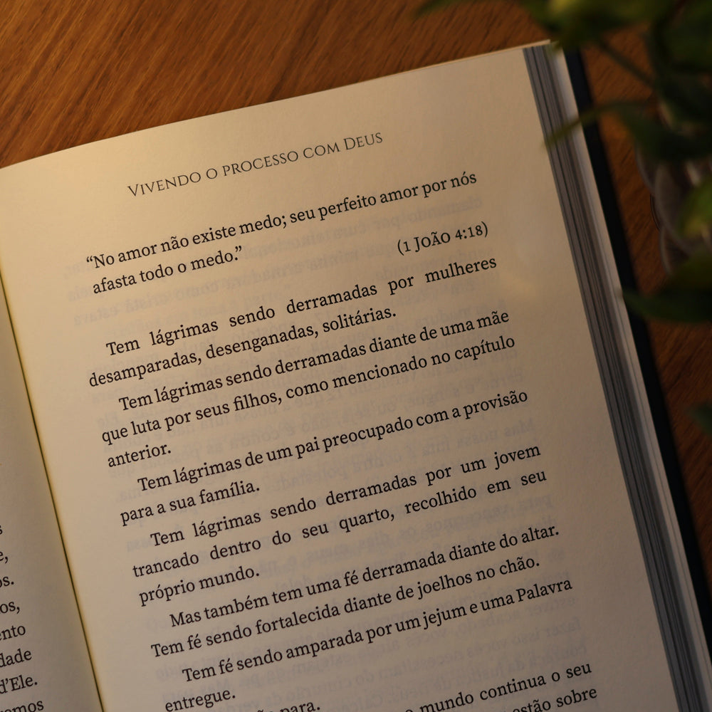 Vivendo o Processo com Deus | Carol Almeida